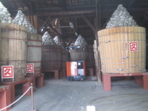 愛知豊川市こざかいとらやシュークリームで使っているカクキューさんの味噌蔵|Kakkyu's Miso Warehouse used by Kozakai Toraya Cream Puffs in Toyokawa City, Aichi Prefecture
